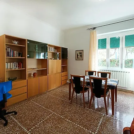 San Martino Appartament Con Parcheggio Privato Lägenhet Genua