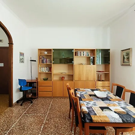 Lägenhet San Martino Appartament Con Parcheggio Privato *