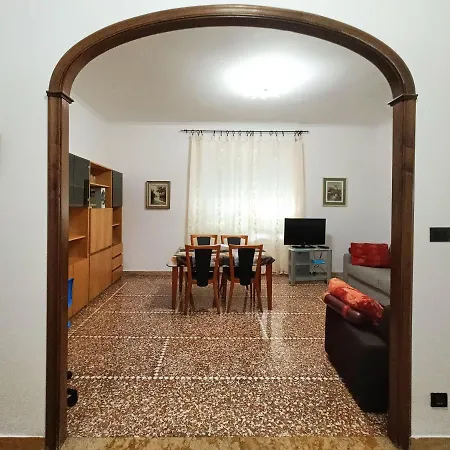 San Martino Appartament Con Parcheggio Privato Lägenhet Genua
